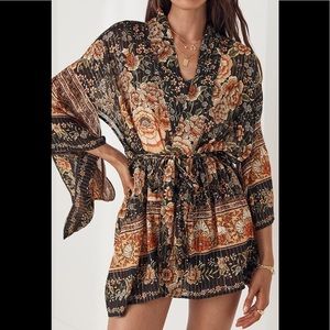 SPELL MYSTIC NIGHTFALL SHORT ROBE
